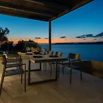 Villa Almos *