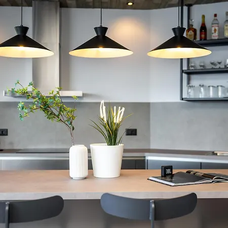 Almos * 아르고스톨리온